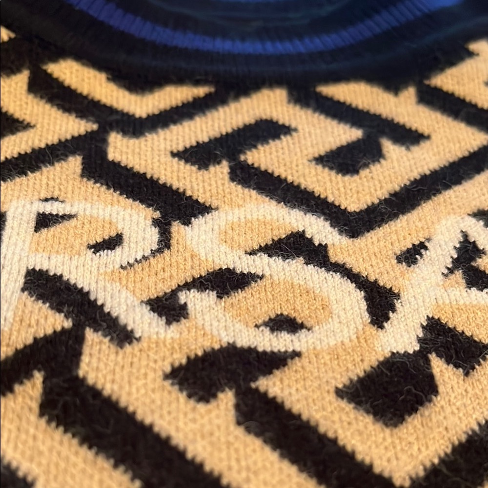 Versace Black & White Geometric Cropped Crewneck Sweater with Blue Trim - Picture 4 of 5